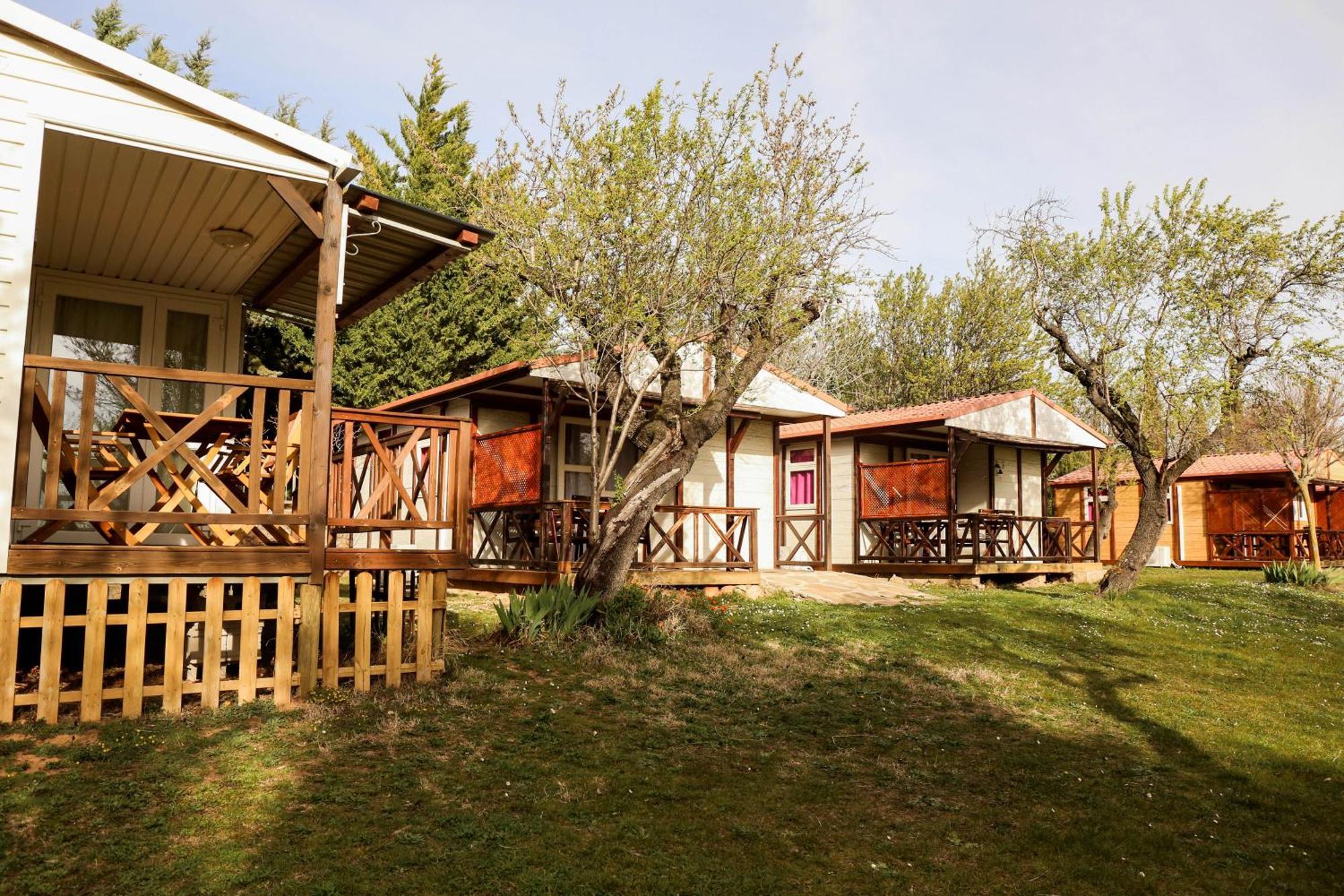 Camping Castillo De Loarre Exterior foto